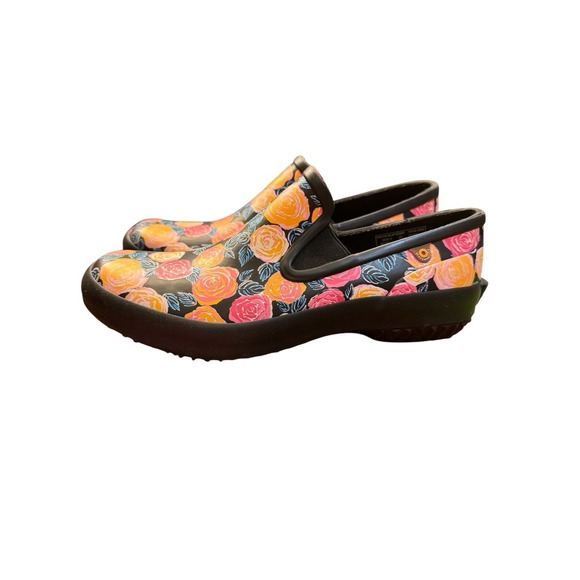 Bogs Womens‎ Size 7 Floral Flower Patch Slip Rose Slip on Loafer Garden Outdoors - Picture 1 of 10